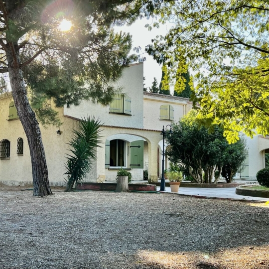  Annonces LANGUEDOC : House | ARLES (13200) | 300 m2 | 699 000 € 