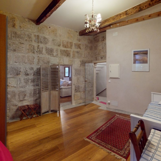  Annonces LANGUEDOC : House | LOUPIAN (34140) | 246 m2 | 1 350 € 