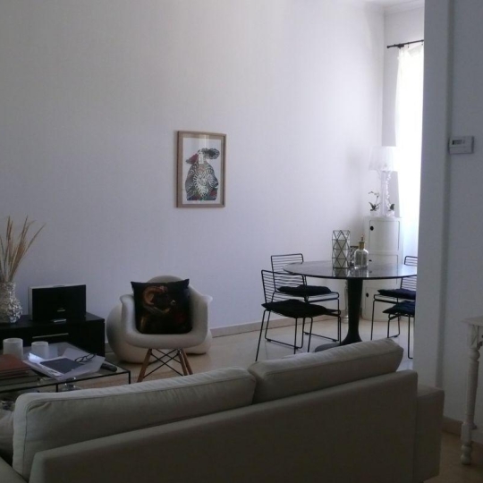  Annonces LANGUEDOC : Apartment | NIMES (30900) | 96 m2 | 1 295 € 