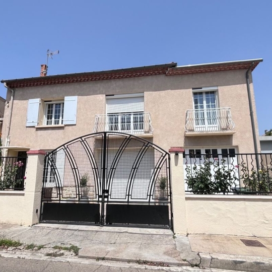  Annonces LANGUEDOC : House | NIMES (30000) | 145 m2 | 1 581 € 