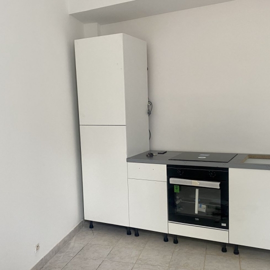 Annonces LANGUEDOC : Appartement | NIMES (30900) | 36.00m2 | 489 € 