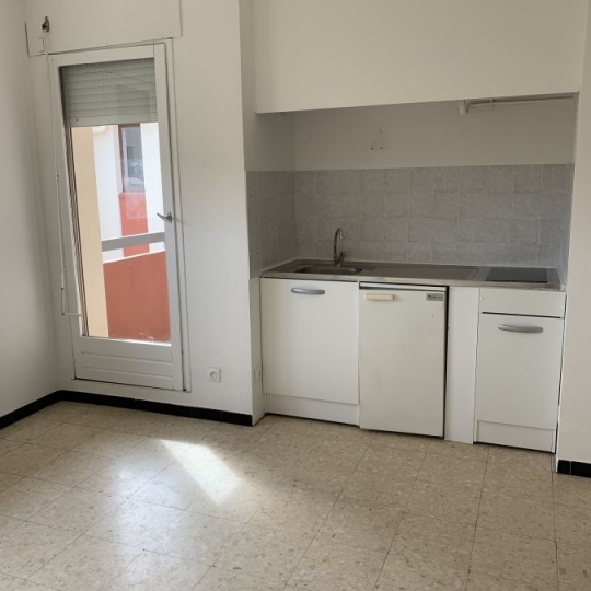  Annonces LANGUEDOC : Appartement | NIMES (30900) | 25 m2 | 402 € 