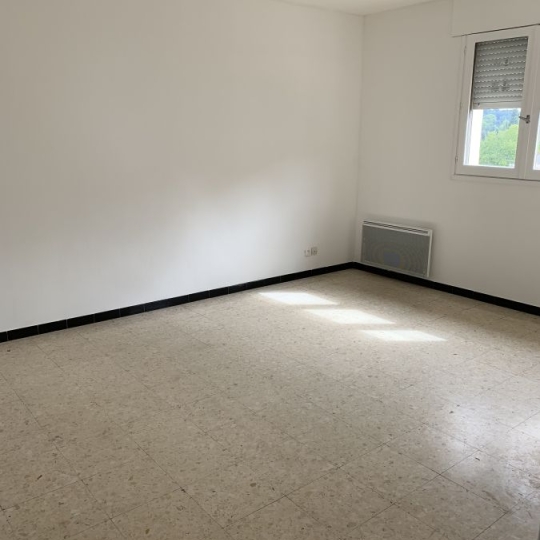  Annonces LANGUEDOC : Appartement | NIMES (30900) | 25 m2 | 402 € 