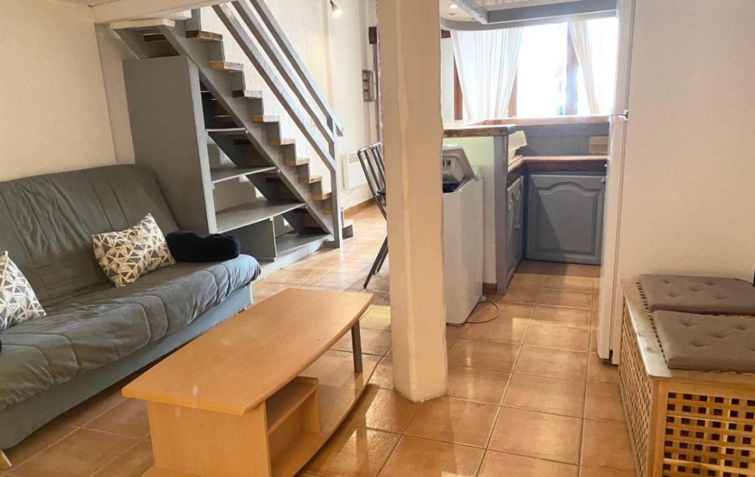 Annonces LANGUEDOC : Appartement | LE GRAU-DU-ROI (30240) | 42 m2 | 648 € 