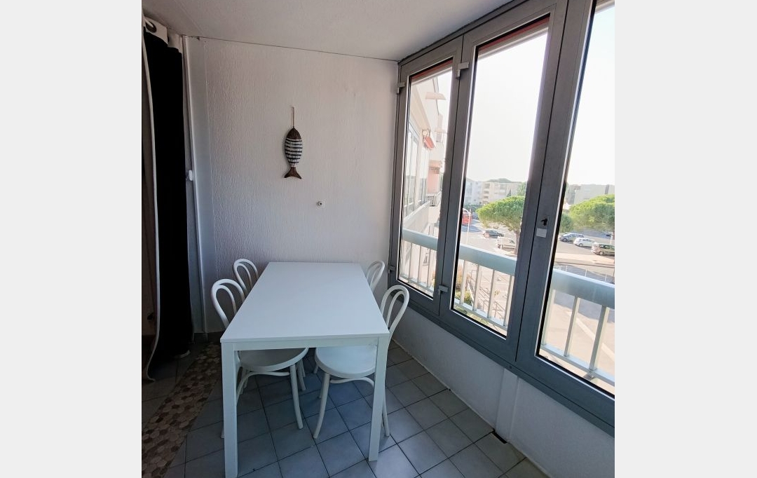 Annonces LANGUEDOC : Appartement | LE GRAU-DU-ROI (30240) | 30 m2 | 350 € 