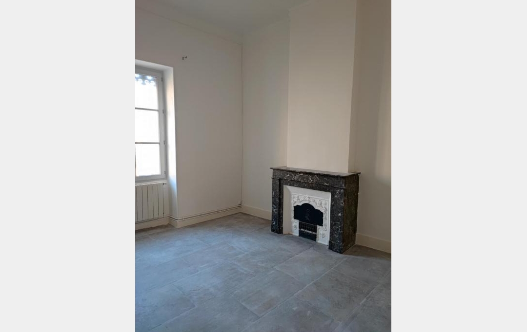 Annonces LANGUEDOC : Appartement | NIMES (30000) | 106 m2 | 1 130 € 