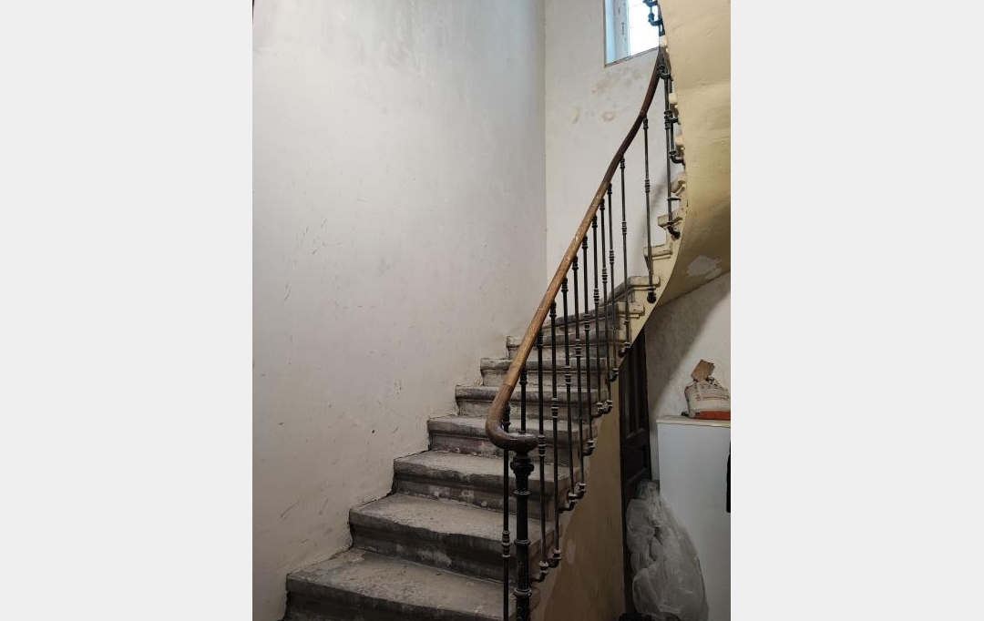 Annonces LANGUEDOC : Appartement | NIMES (30000) | 106 m2 | 1 130 € 