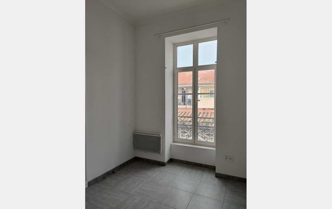 Annonces LANGUEDOC : Immeuble | NIMES (30000) | 214 m2 | 350 000 € 