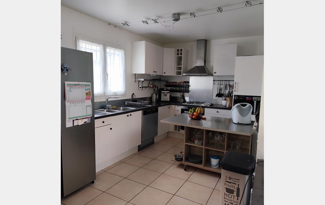 Annonces LANGUEDOC : House | GALLARGUES-LE-MONTUEUX (30660) | 111 m2 | 350 000 € 