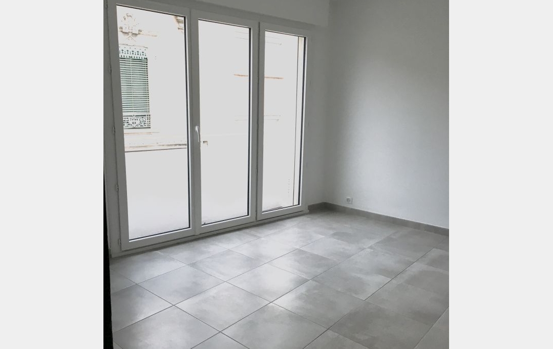 Annonces LANGUEDOC : Apartment | NIMES (30900) | 44 m2 | 613 € 