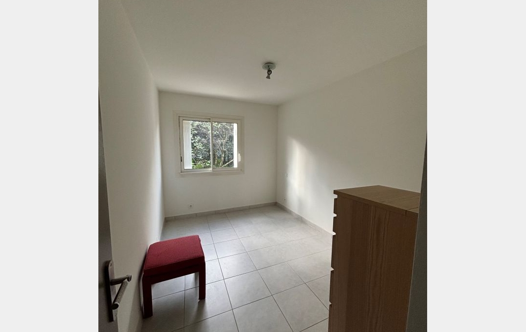 Annonces LANGUEDOC : Apartment | NIMES (30900) | 64 m2 | 1 080 € 