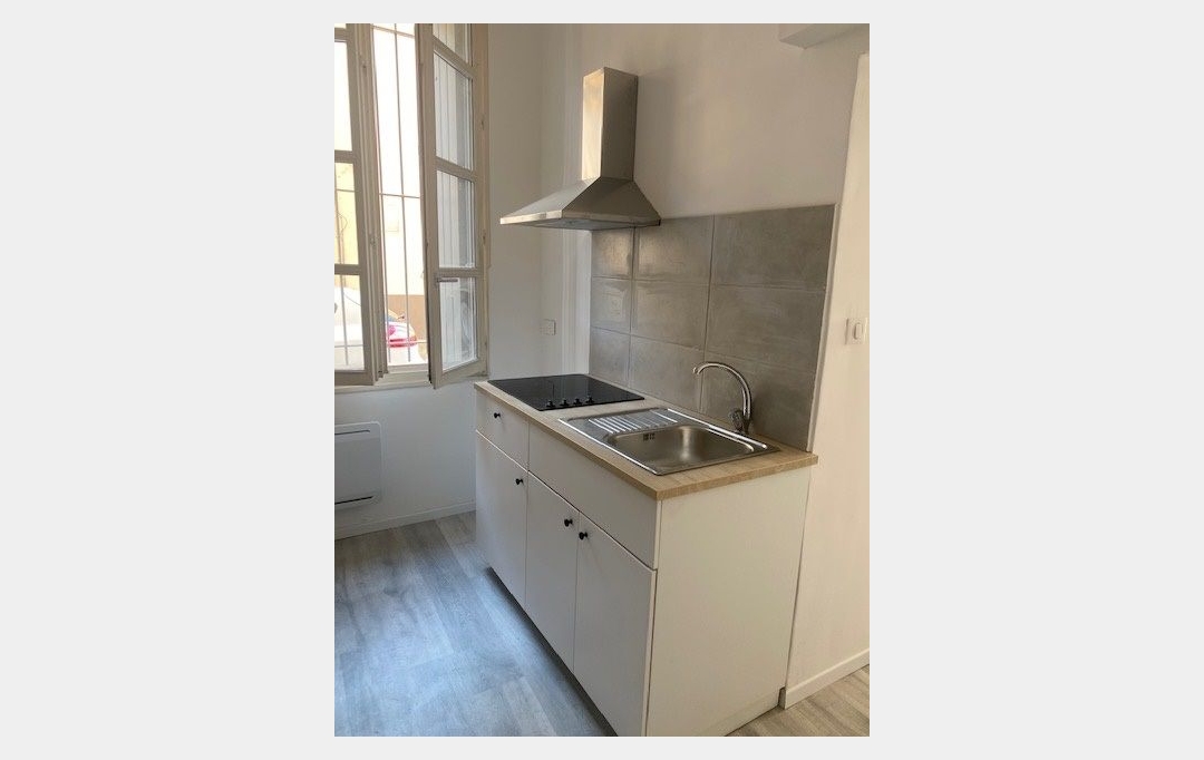 Annonces LANGUEDOC : Appartement | NIMES (30900) | 45 m2 | 570 € 