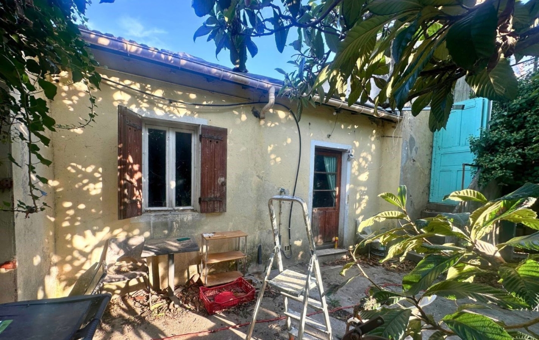 Annonces LANGUEDOC : House | NIMES (30000) | 70 m2 | 105 000 € 