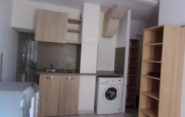  Annonces LANGUEDOC Appartement | NIMES (30000) | 23 m2 | 490 € 